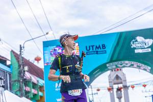 BIB: 5375
                            <button type="button" onclick="openModal(21794659)" class="btn btn-primary btn-sm float-right btn-popup" data-toggle="modal" data-target=".modal-high-quality">
                        <i class="fas fa-shopping-cart"></i> Add to Cart
                    </button>
                                            <button type="button" onclick="isThisMe(21794659, true)" class="btn btn-success btn-sm float-right btn-popup btn-isme hidden" data-toggle="tooltip" data-placement="bottom" title="นี่คือรูปของคุณใช่ไหม คลิกที่นี่เพื่อเอาเข้าอัลบั้ม">
                        <i class="fas fa-plus"></i> Add to album
                    </button>
                    <button type="button" onclick="isThisMe(21794659, false)" class="btn btn-warning btn-sm float-right btn-popup btn-isnotme hidden">
                        <i class="fas fa-ban"></i> Remove from album
                    </button>